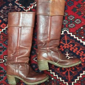 RE-LISTING - Vintage 70s Frye Campus Boots, size 7B
